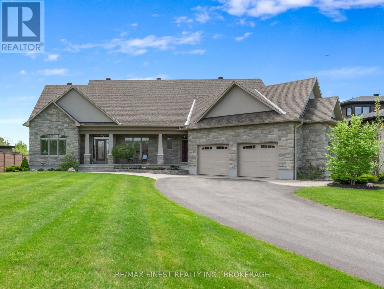 717 Mcmanus Avenue, Ottawa, Ontario  K4M 0B2 - Photo 3 - X12185689