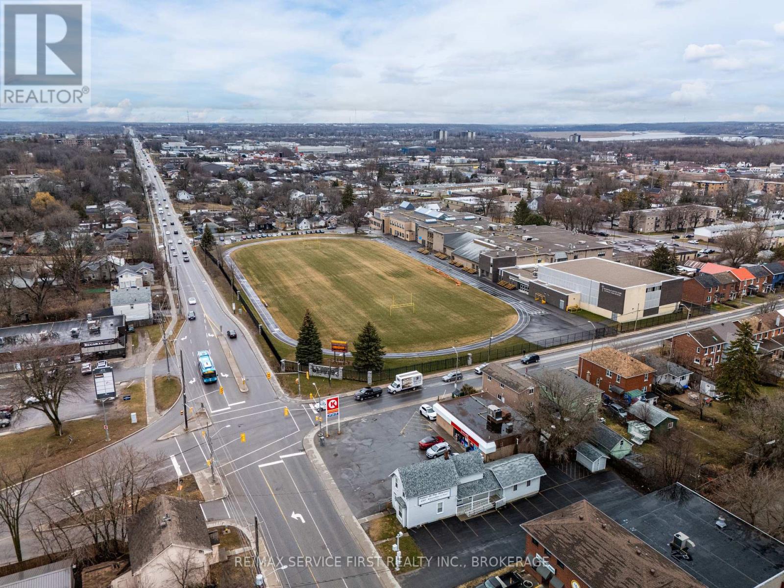 451 Division Street, Kingston, Ontario  K7K 4A8 - Photo 4 - X12188277