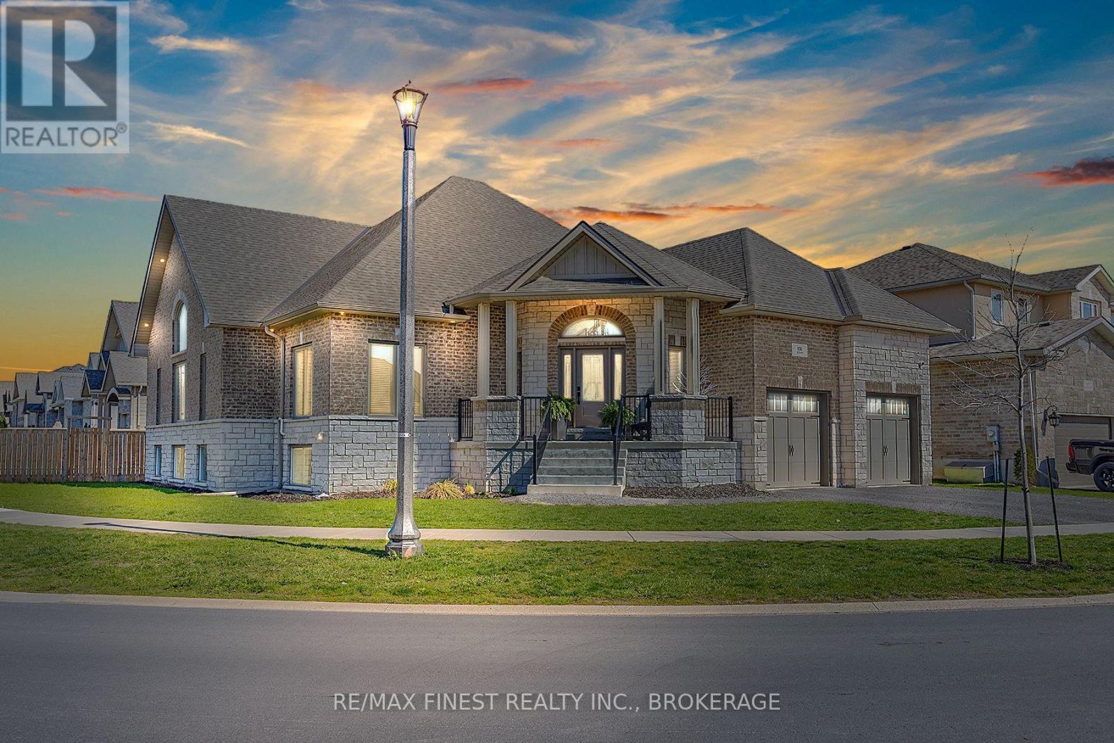 876 Roshan Drive, Kingston, Ontario  K7P 0B2 - Photo 1 - X12192422
