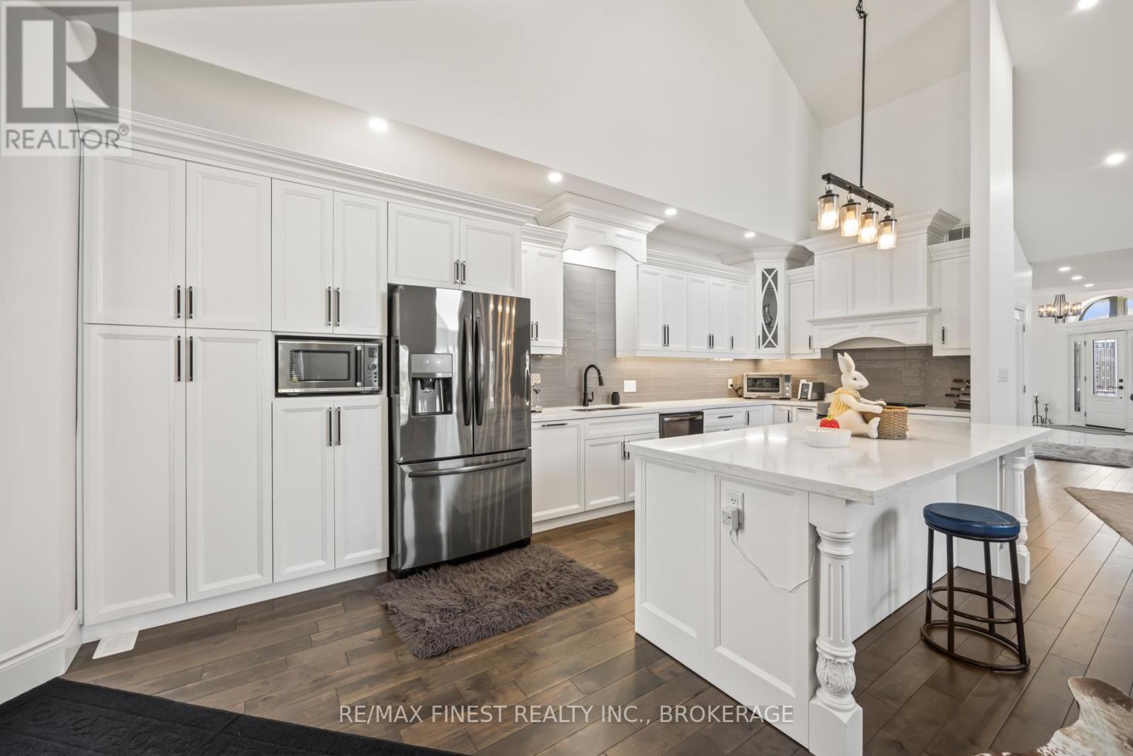 876 Roshan Drive, Kingston, Ontario  K7P 0B2 - Photo 12 - X12192422