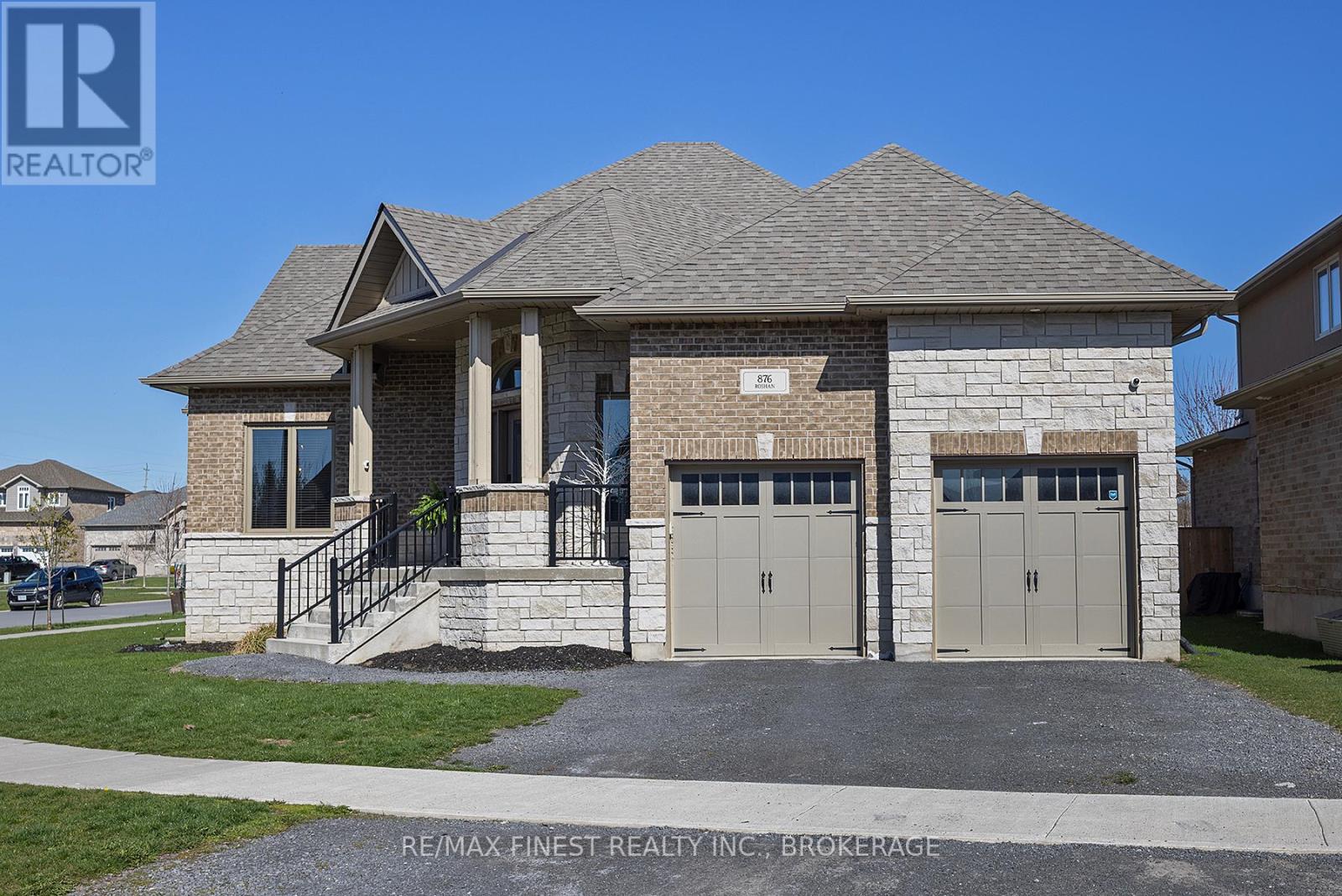 876 Roshan Drive, Kingston, Ontario  K7P 0B2 - Photo 3 - X12192422