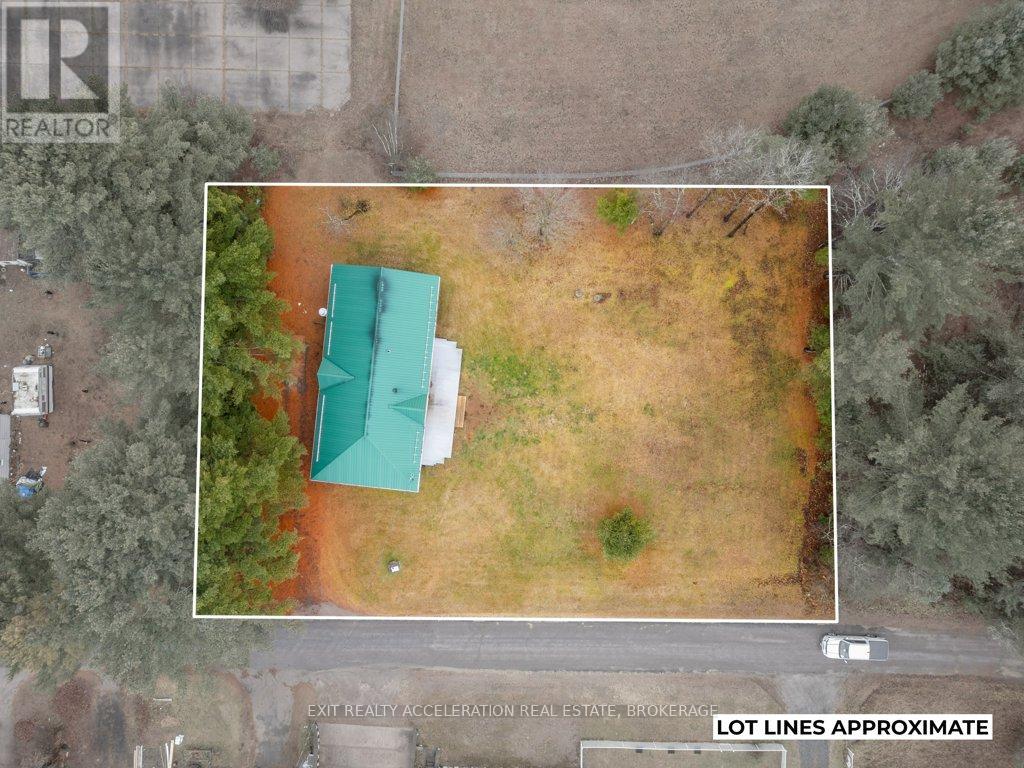 14 West Park Lane, Addington Highlands, Ontario K0H 2G0 - Photo 48 - X12193248