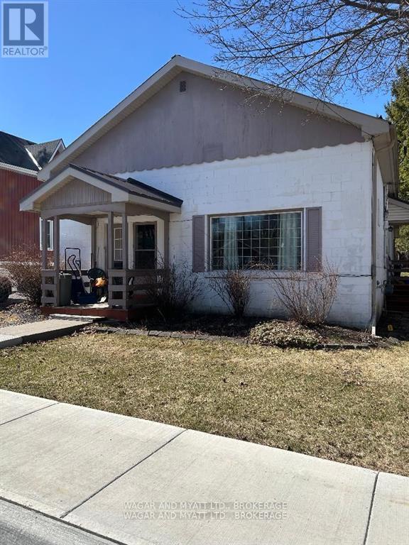 172 Richard Street, Greater Napanee, Ontario  K7R 2T6 - Photo 2 - X12196399