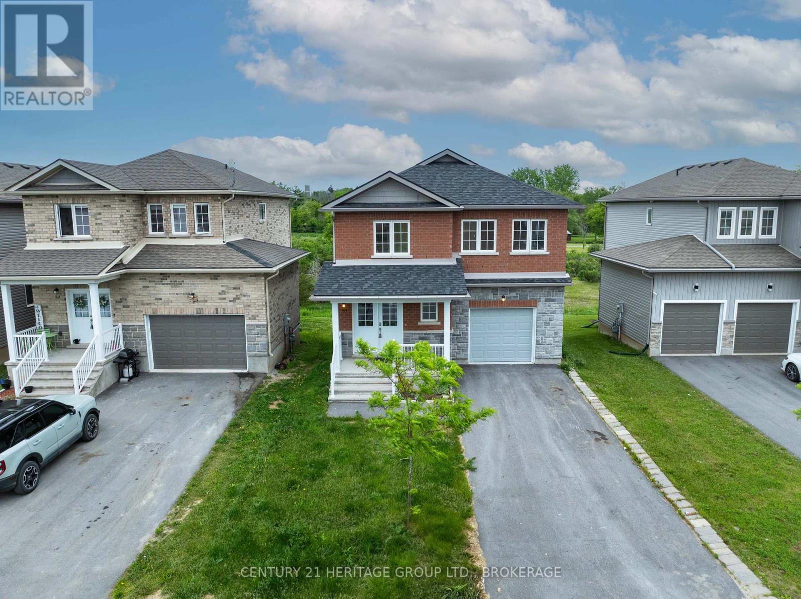 104 BRENNAN CRESCENT, Loyalist, Ontario