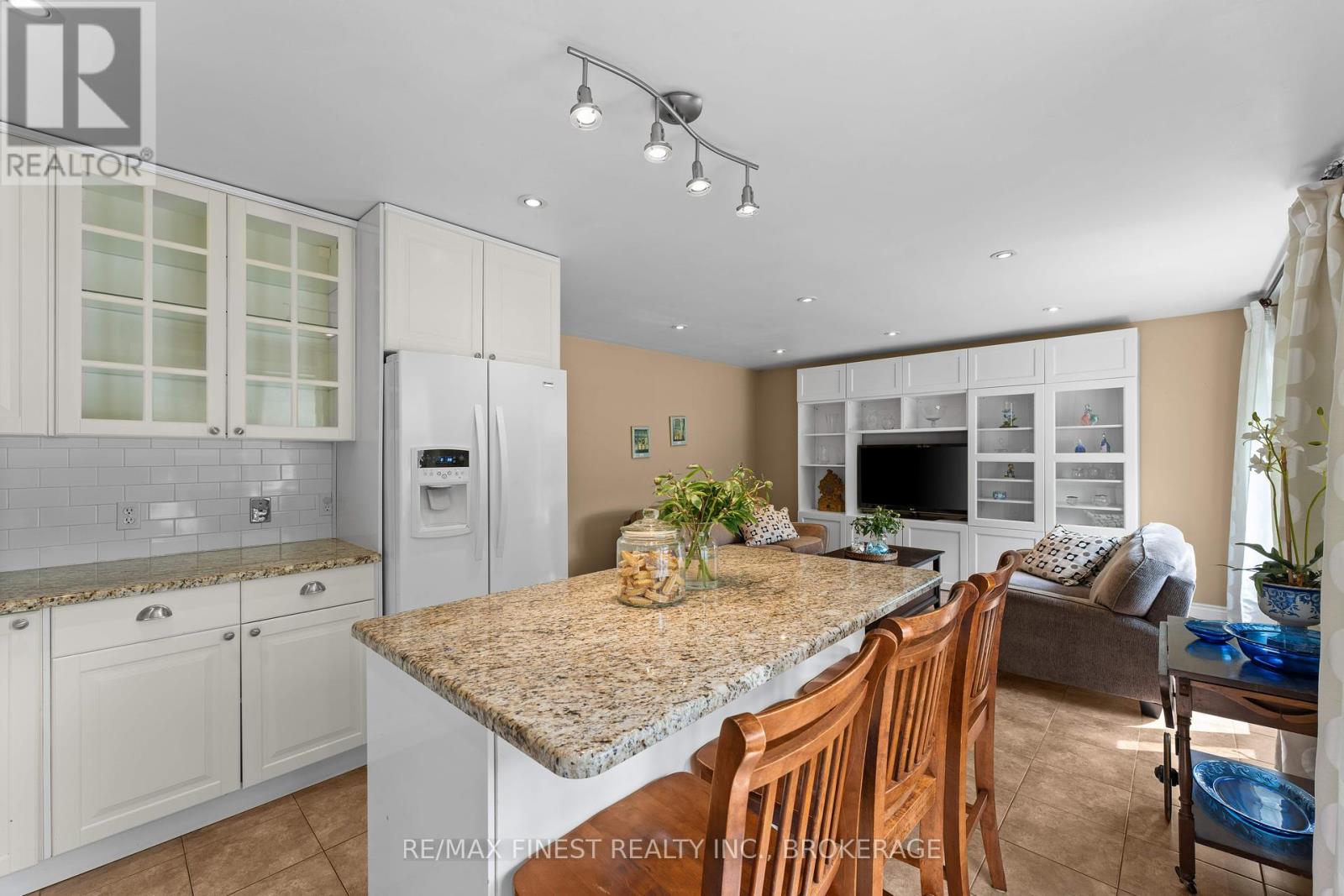 95 Calderwood Drive, Kingston, Ontario  K7M 6L5 - Photo 11 - X12202555