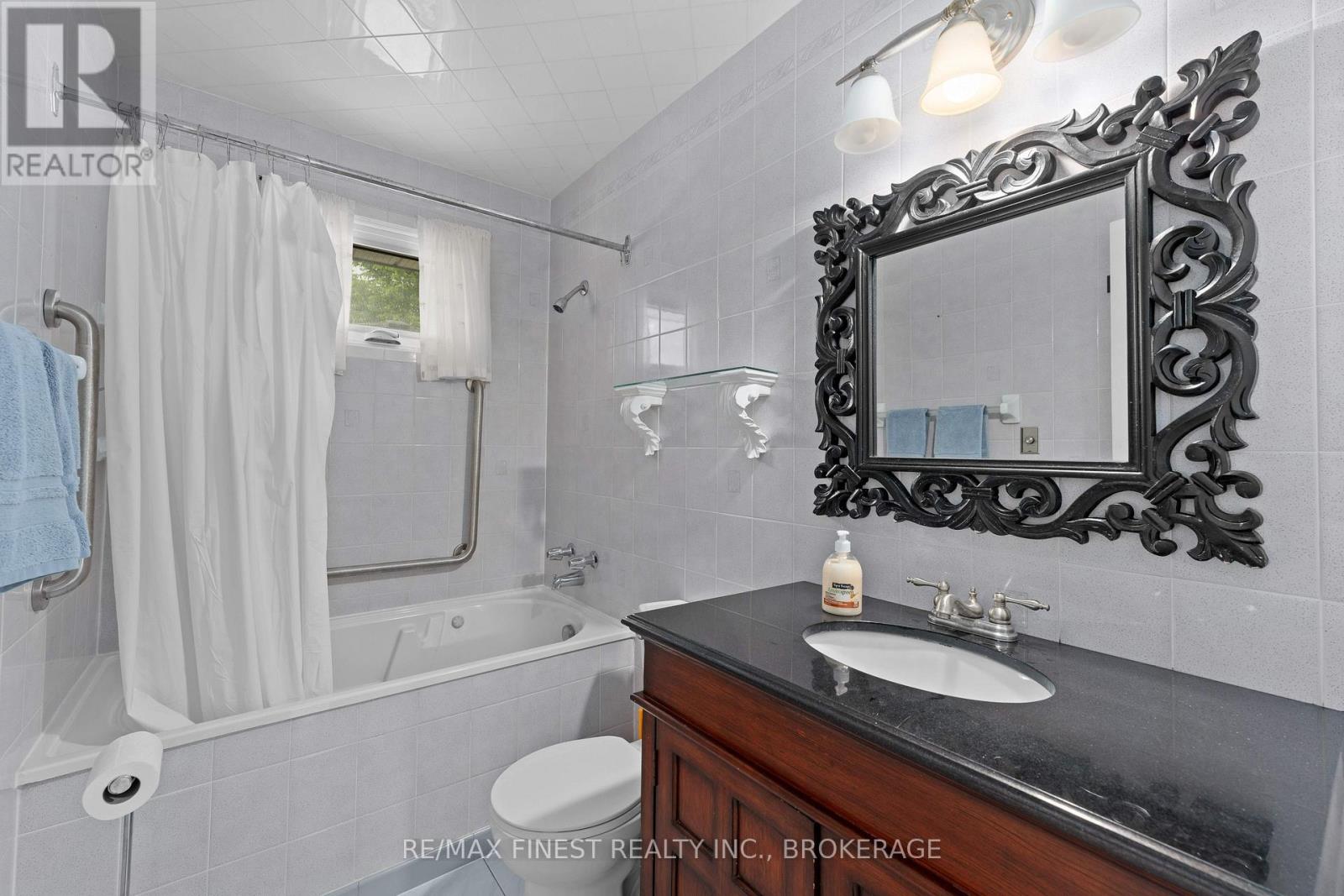 95 Calderwood Drive, Kingston, Ontario  K7M 6L5 - Photo 12 - X12202555