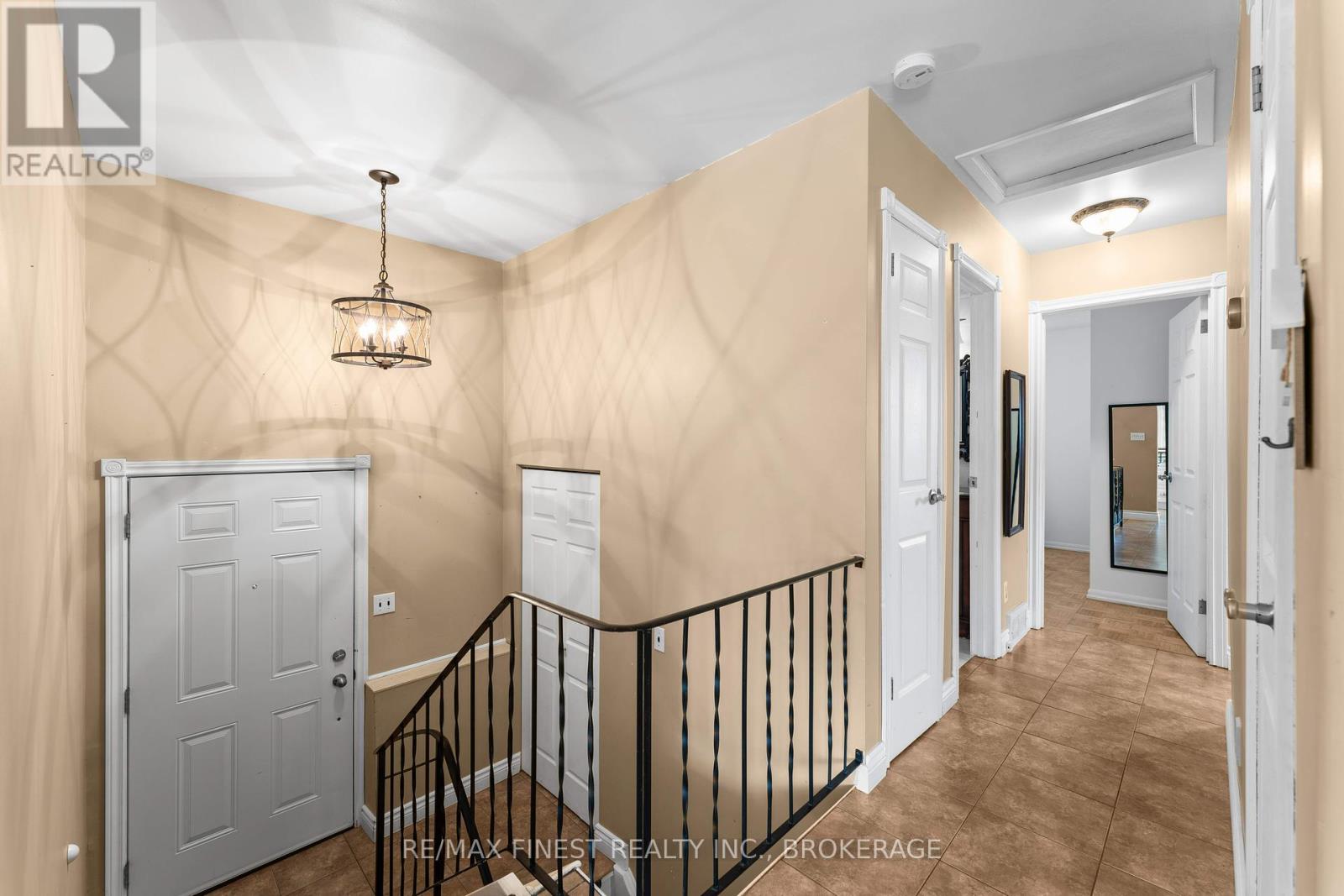 95 Calderwood Drive, Kingston, Ontario  K7M 6L5 - Photo 3 - X12202555