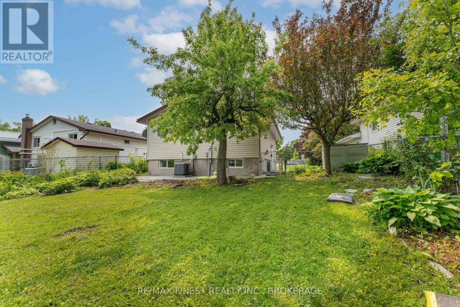 95 Calderwood Drive, Kingston, Ontario  K7M 6L5 - Photo 36 - X12202555