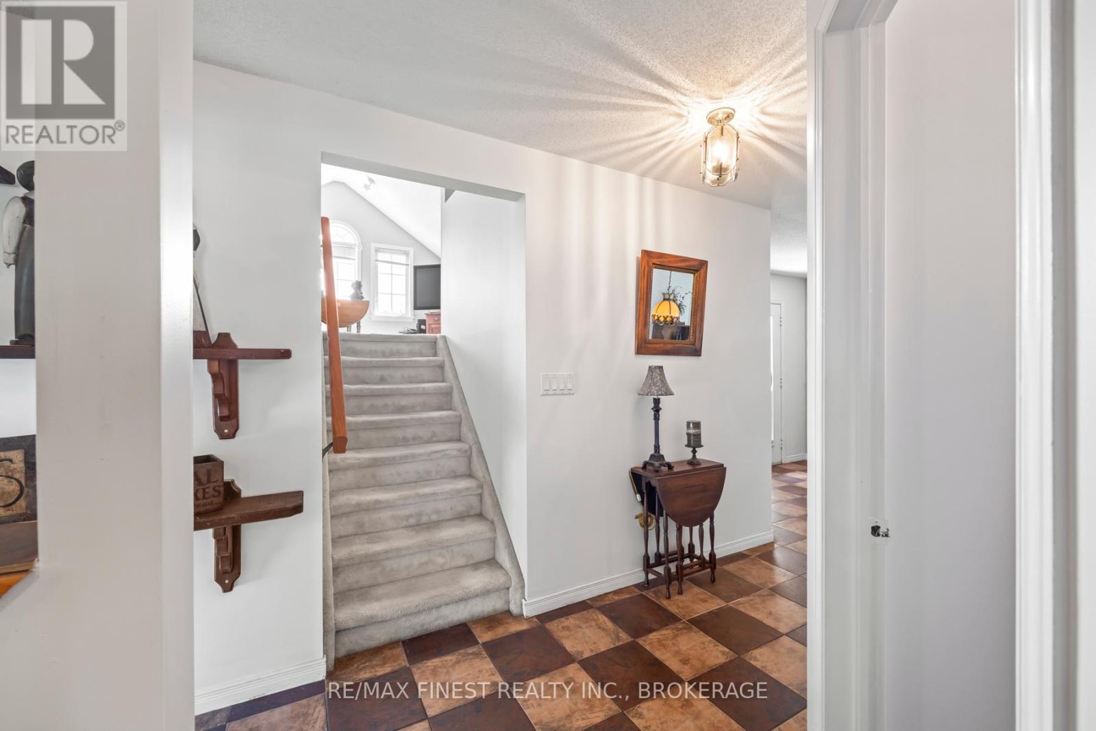 941 Malvern Terrace, Kingston, Ontario  K7P 2Y6 - Photo 20 - X12203033