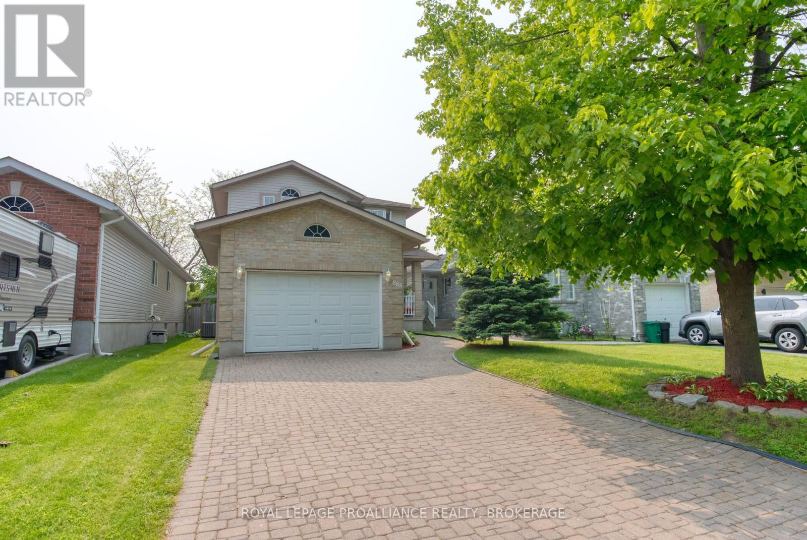 885 RINGSTEAD STREET, Kingston, Ontario