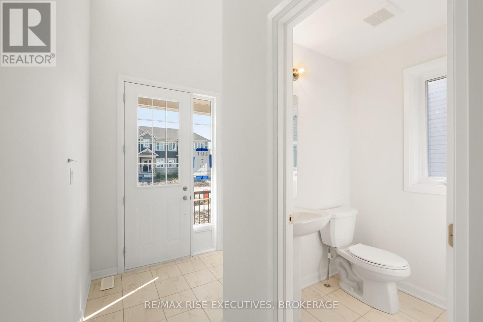 128 Gildersleeve Boulevard, Loyalist, Ontario  K0H 1G0 - Photo 4 - X12203082