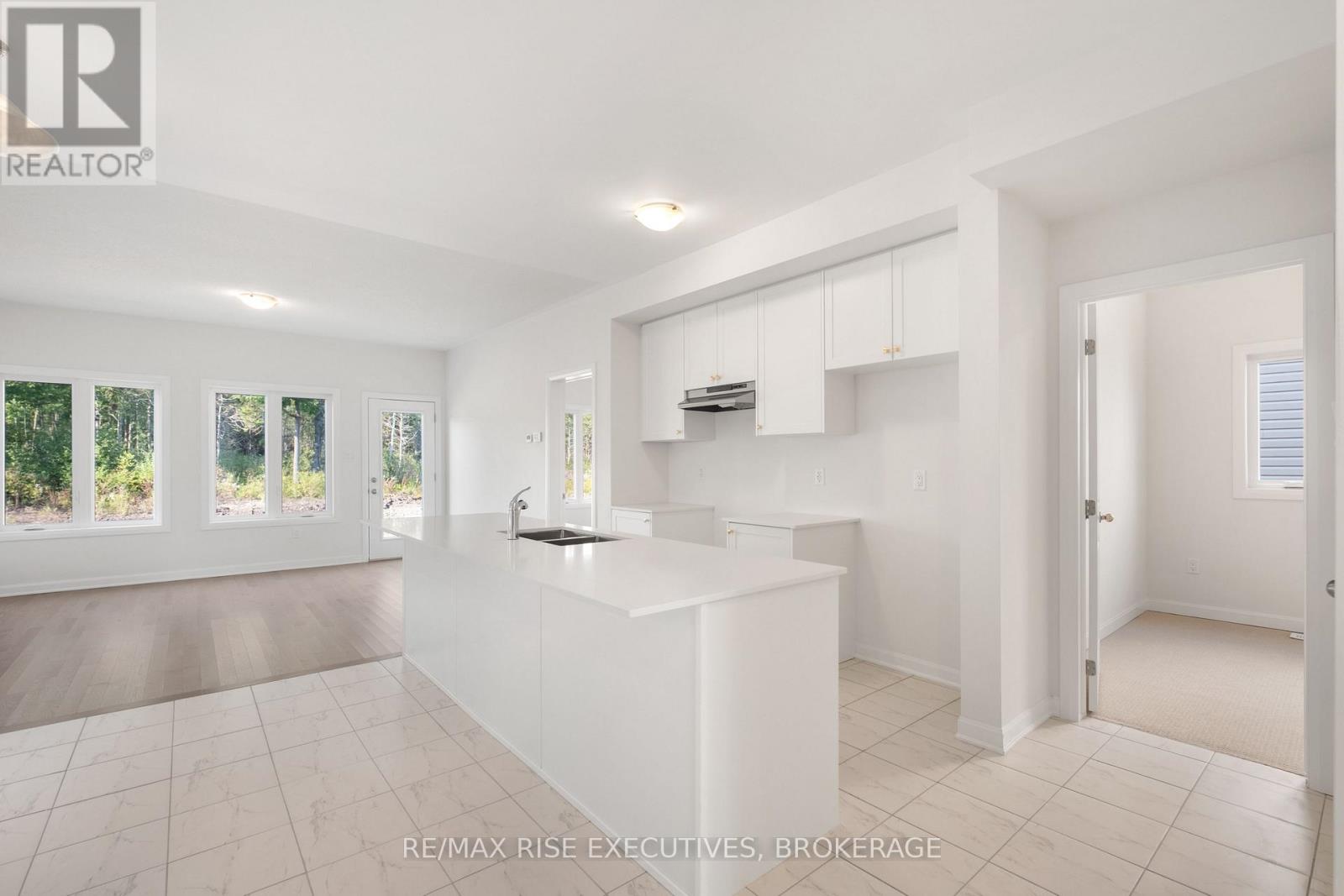 128 Gildersleeve Boulevard, Loyalist, Ontario  K0H 1G0 - Photo 7 - X12203082