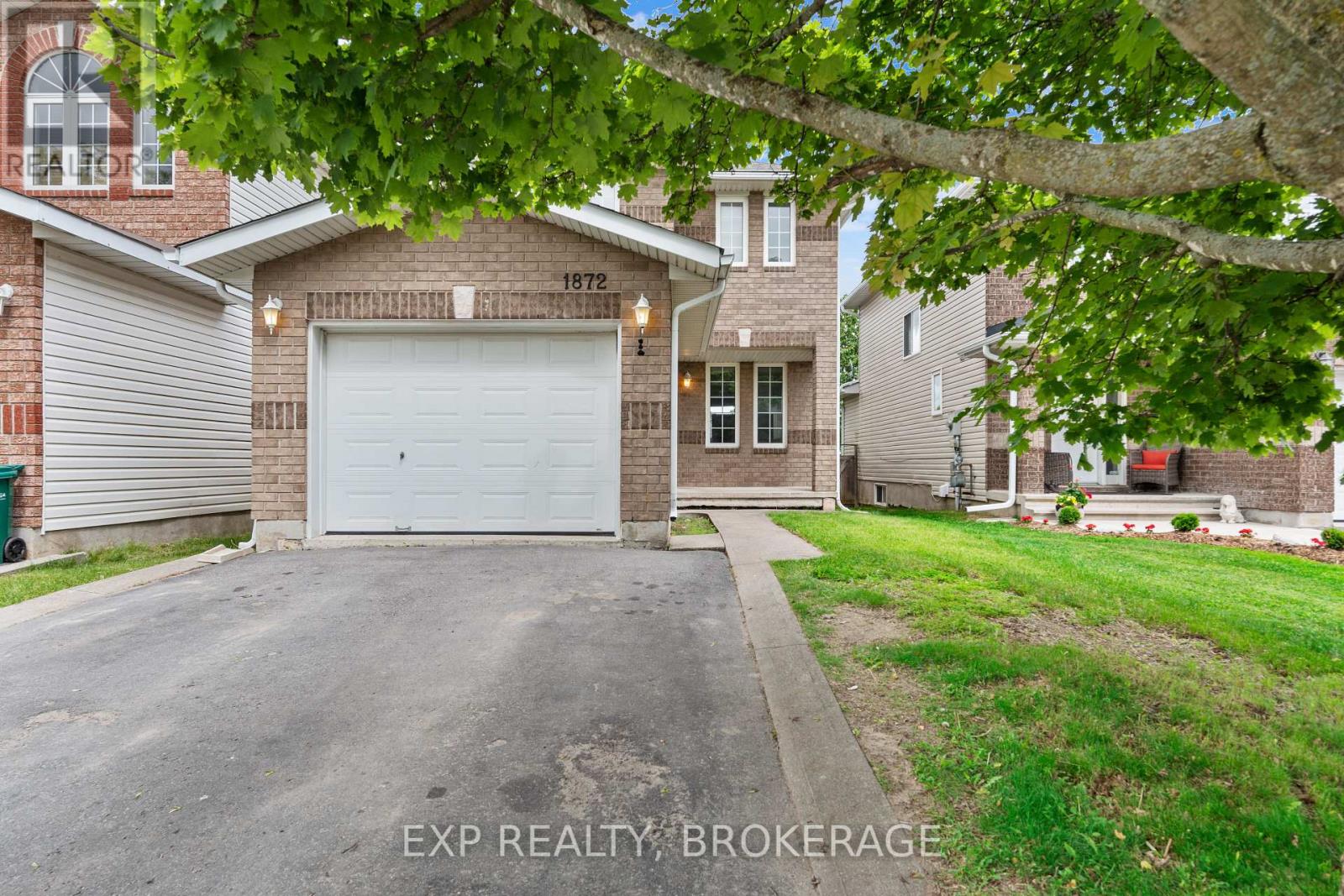 1872 BERRYWOOD CRESCENT, Kingston, Ontario