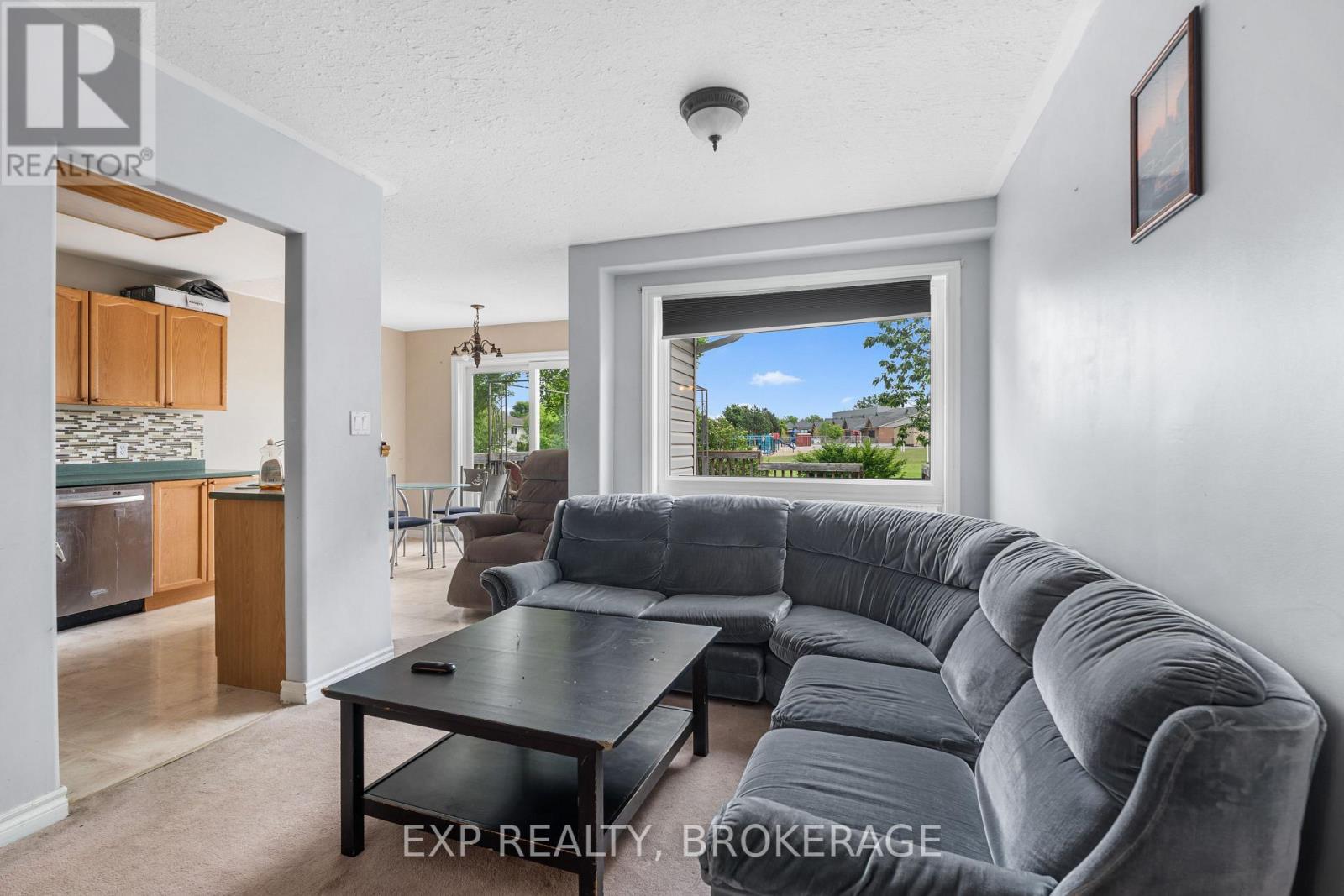 1872 Berrywood Crescent, Kingston, Ontario  K7P 3G8 - Photo 9 - X12206963
