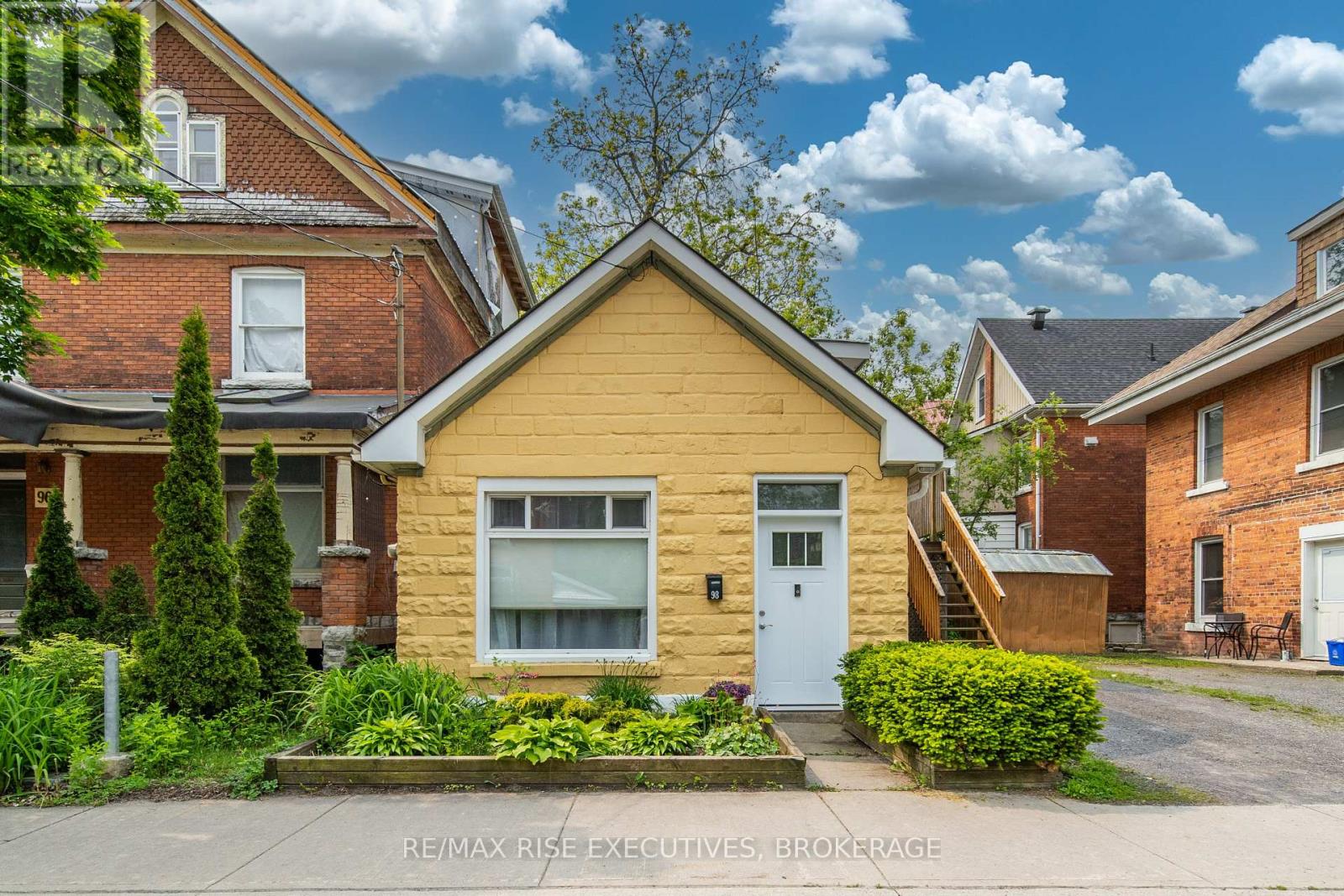 98 MACK STREET, Kingston, Ontario