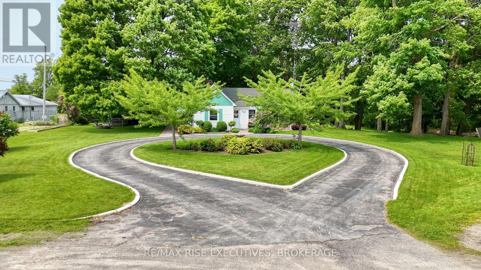 204 ROAD 33 N, Rideau Lakes, Ontario