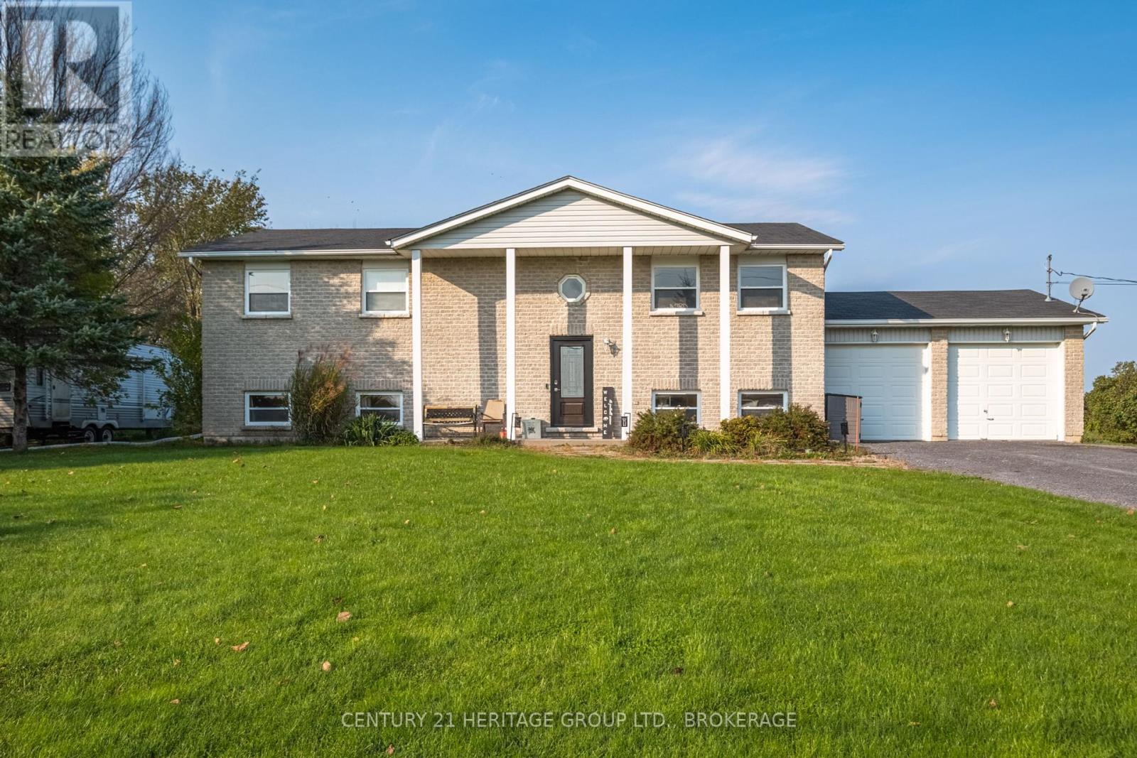 4342 Colebrook Road, South Frontenac, Ontario  K0H 1V0 - Photo 8 - X12215412