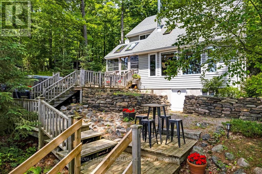 399 HARDWOOD RIDGE, Lanark Highlands, Ontario