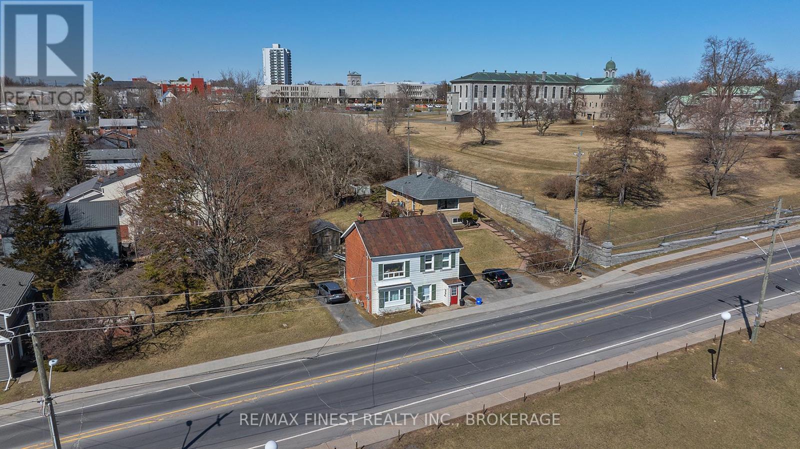 589 KING STREET W, Kingston, Ontario