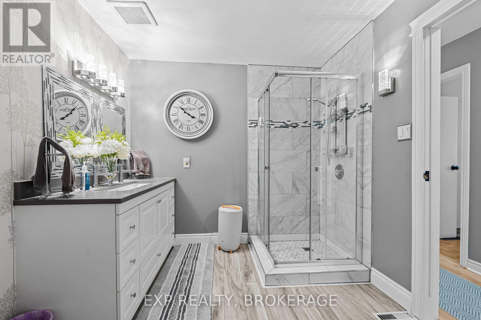 5525 Rideau Road, South Frontenac, Ontario  K0H 1H0 - Photo 13 - X12218003