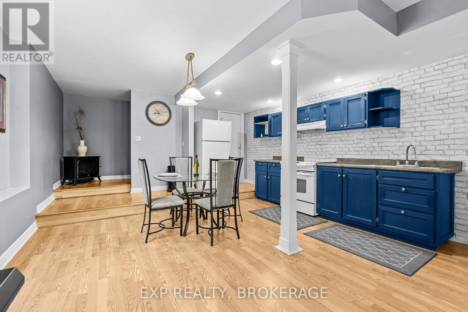 5525 Rideau Road, South Frontenac, Ontario  K0H 1H0 - Photo 31 - X12218003