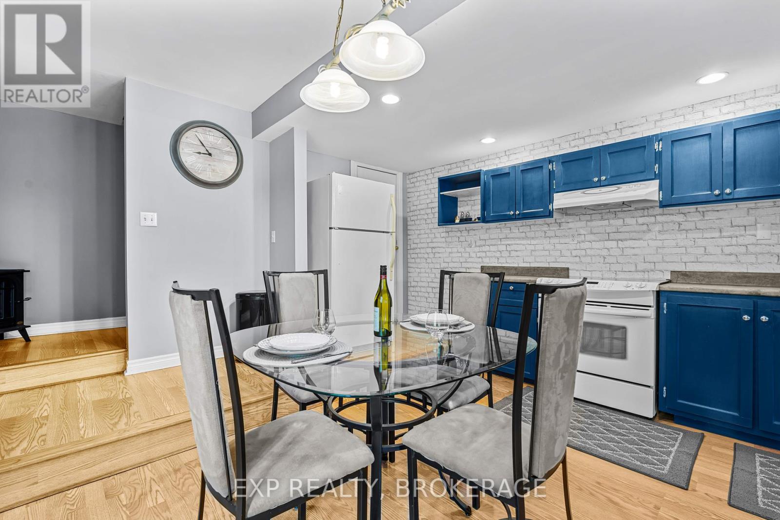 5525 Rideau Road, South Frontenac, Ontario  K0H 1H0 - Photo 32 - X12218003