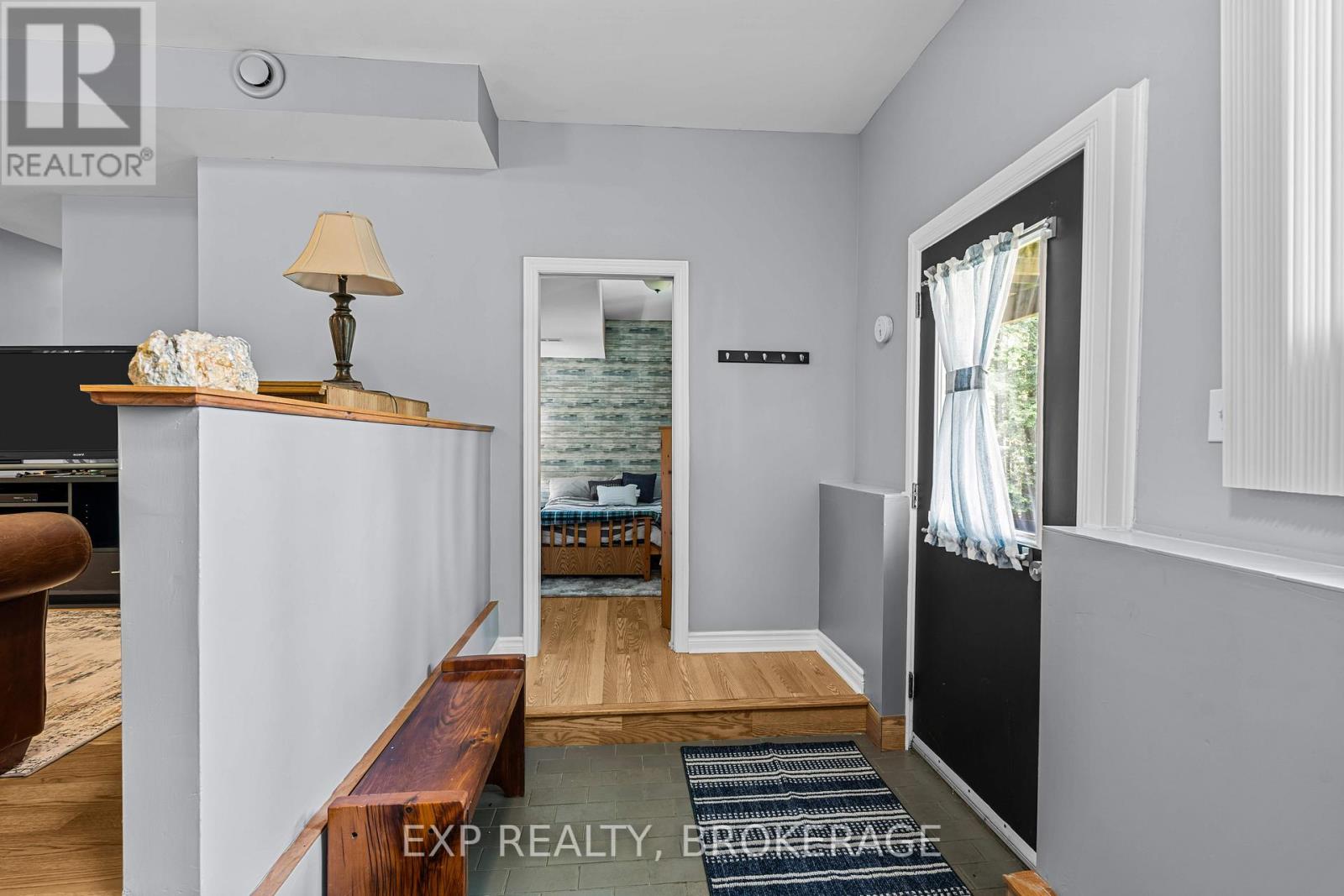 5525 Rideau Road, South Frontenac, Ontario  K0H 1H0 - Photo 33 - X12218003