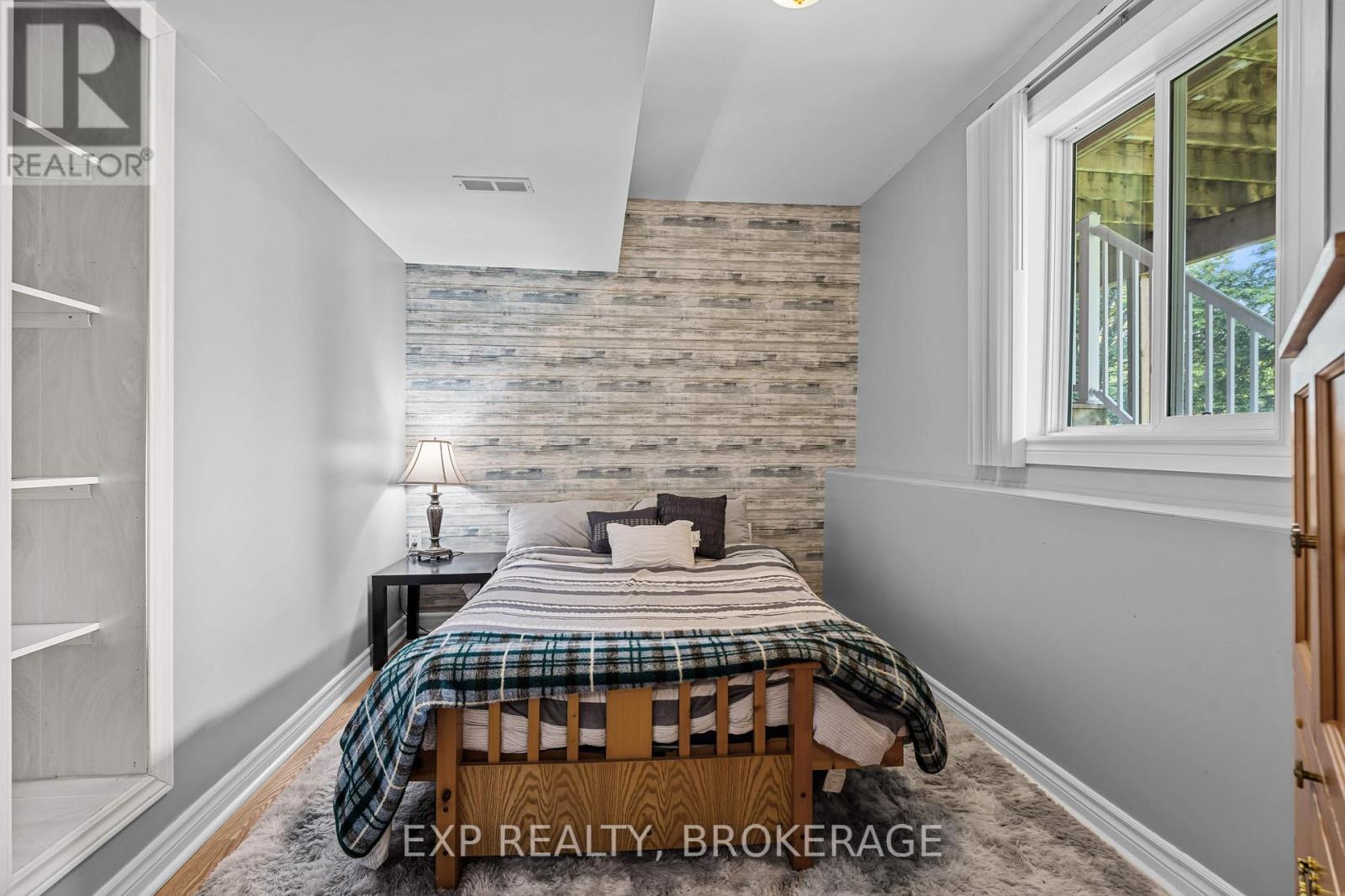 5525 Rideau Road, South Frontenac, Ontario  K0H 1H0 - Photo 34 - X12218003
