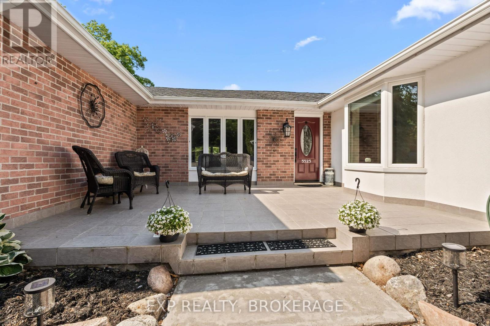 5525 Rideau Road, South Frontenac, Ontario  K0H 1H0 - Photo 4 - X12218003
