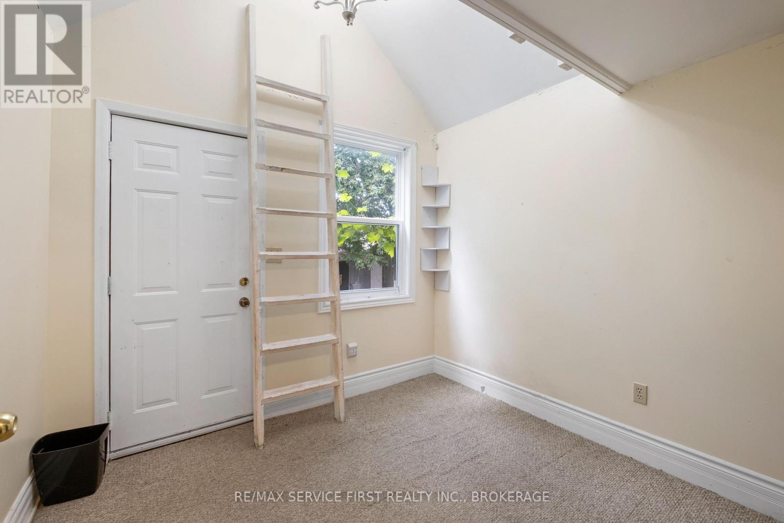 392 Alfred Street, Kingston, Ontario K7K 4H7 - Photo 27 - X12218051