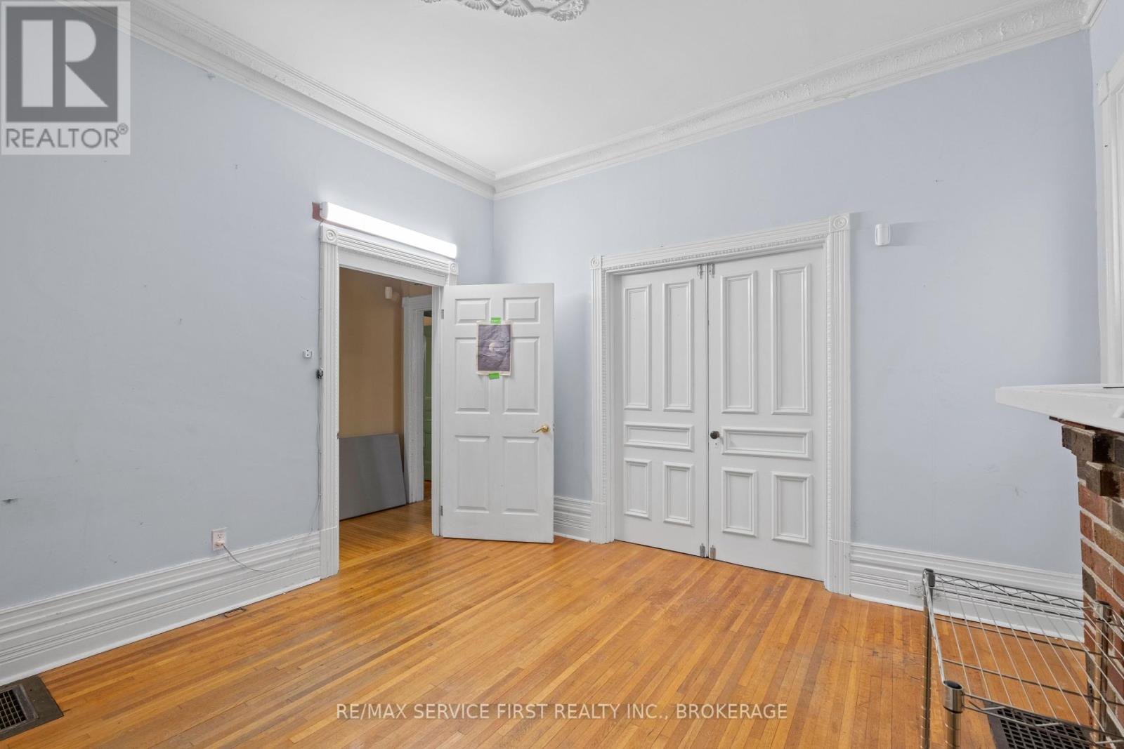 392 Alfred Street, Kingston, Ontario  K7K 4H7 - Photo 20 - X12218055