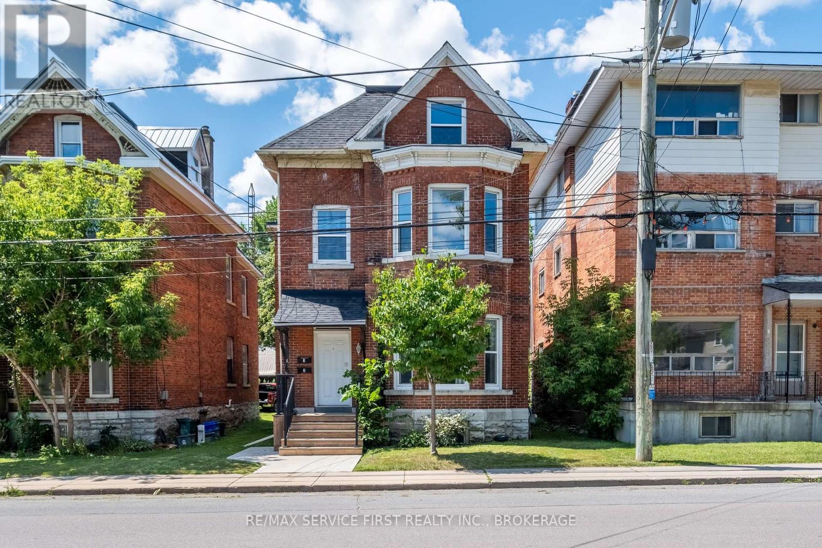 392 Alfred Street, Kingston, Ontario  K7K 4H7 - Photo 3 - X12218055