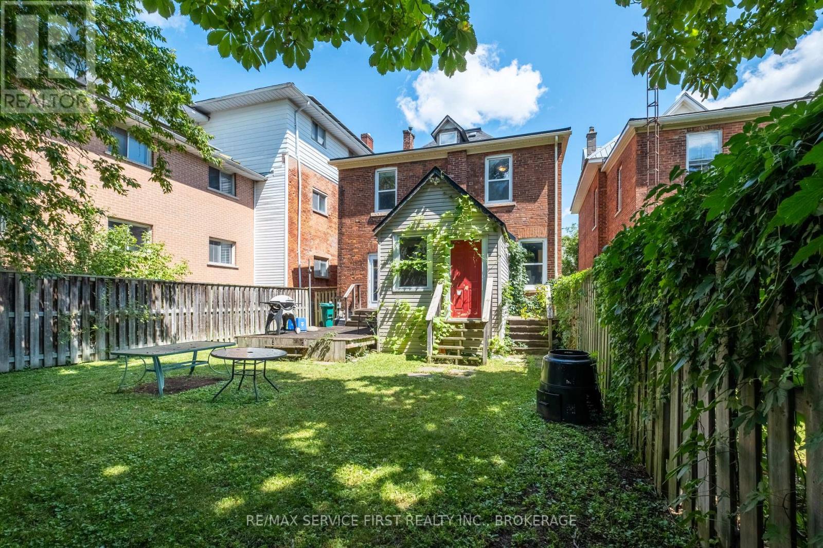 392 Alfred Street, Kingston, Ontario  K7K 4H7 - Photo 5 - X12218055