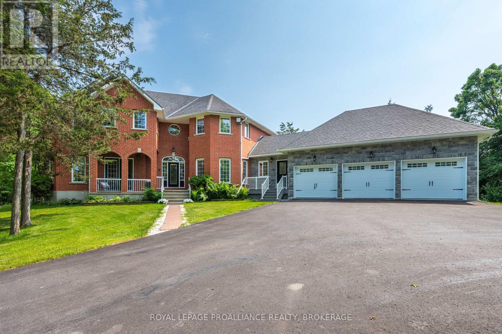 946 BRIDGE STREET W, Greater Napanee, Ontario