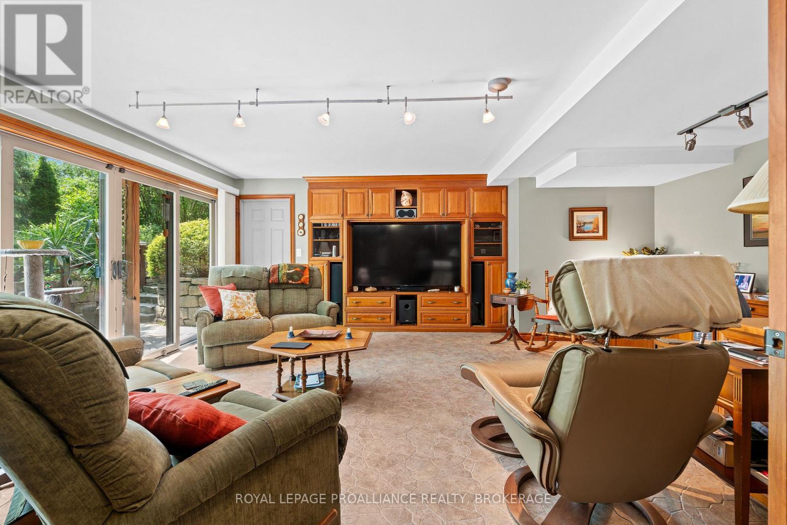 1827 Radage Road, Kingston, Ontario  K7P 2Y7 - Photo 45 - X12218395