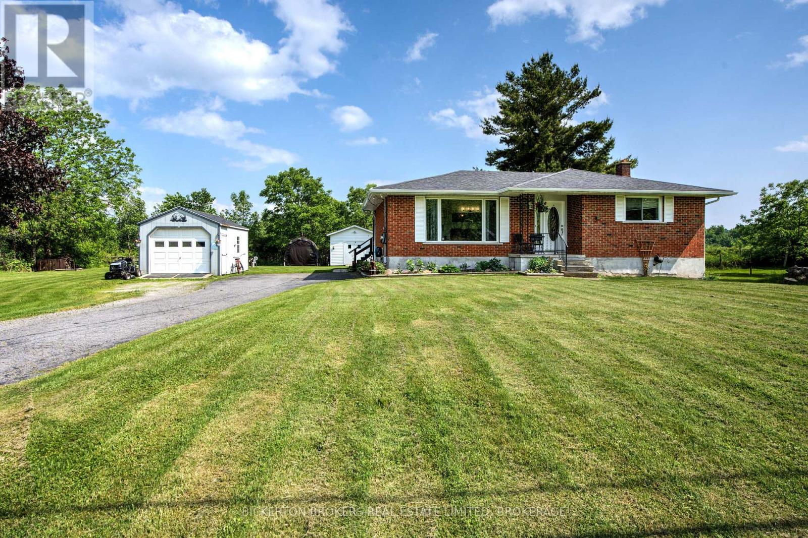 95 RAILWAY STREET E, Lansdowne Village, Ontario
