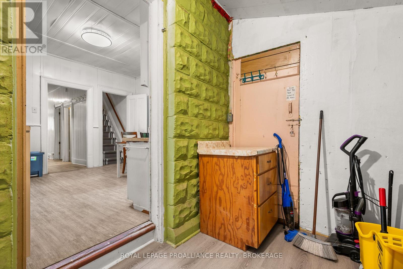 31 Hamilton Street, Kingston, Ontario  K7K 1P1 - Photo 19 - X12223338