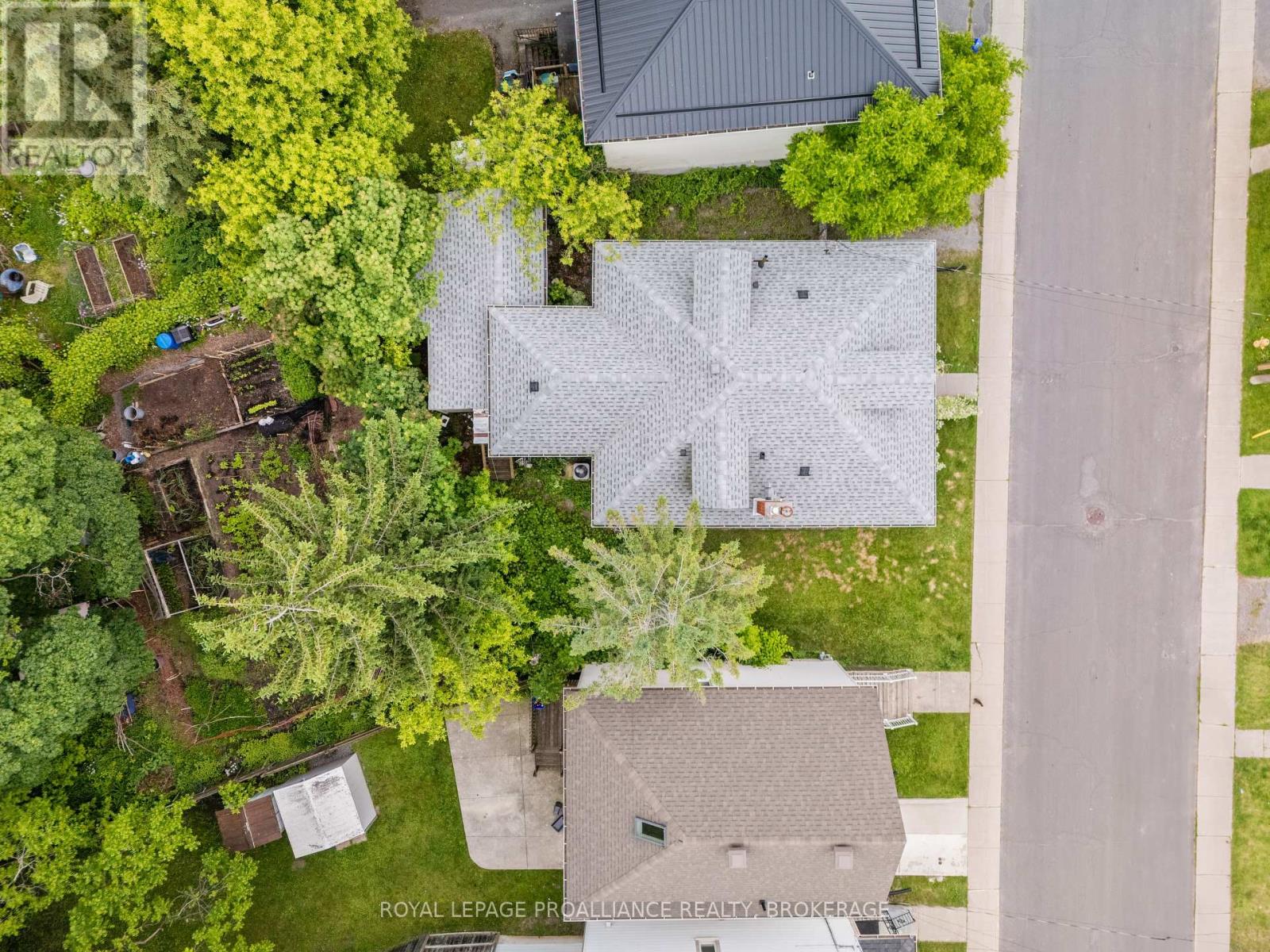 31 Hamilton Street, Kingston, Ontario  K7K 1P1 - Photo 29 - X12223338
