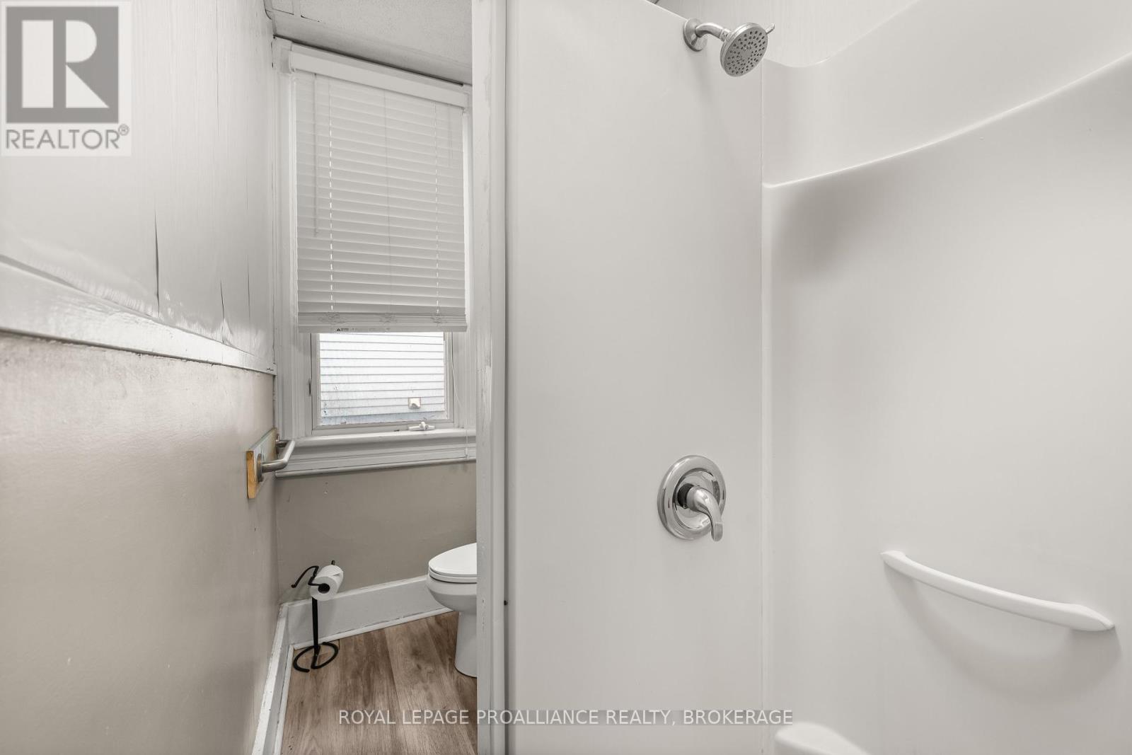 31 Hamilton Street, Kingston, Ontario  K7K 1P1 - Photo 9 - X12223338