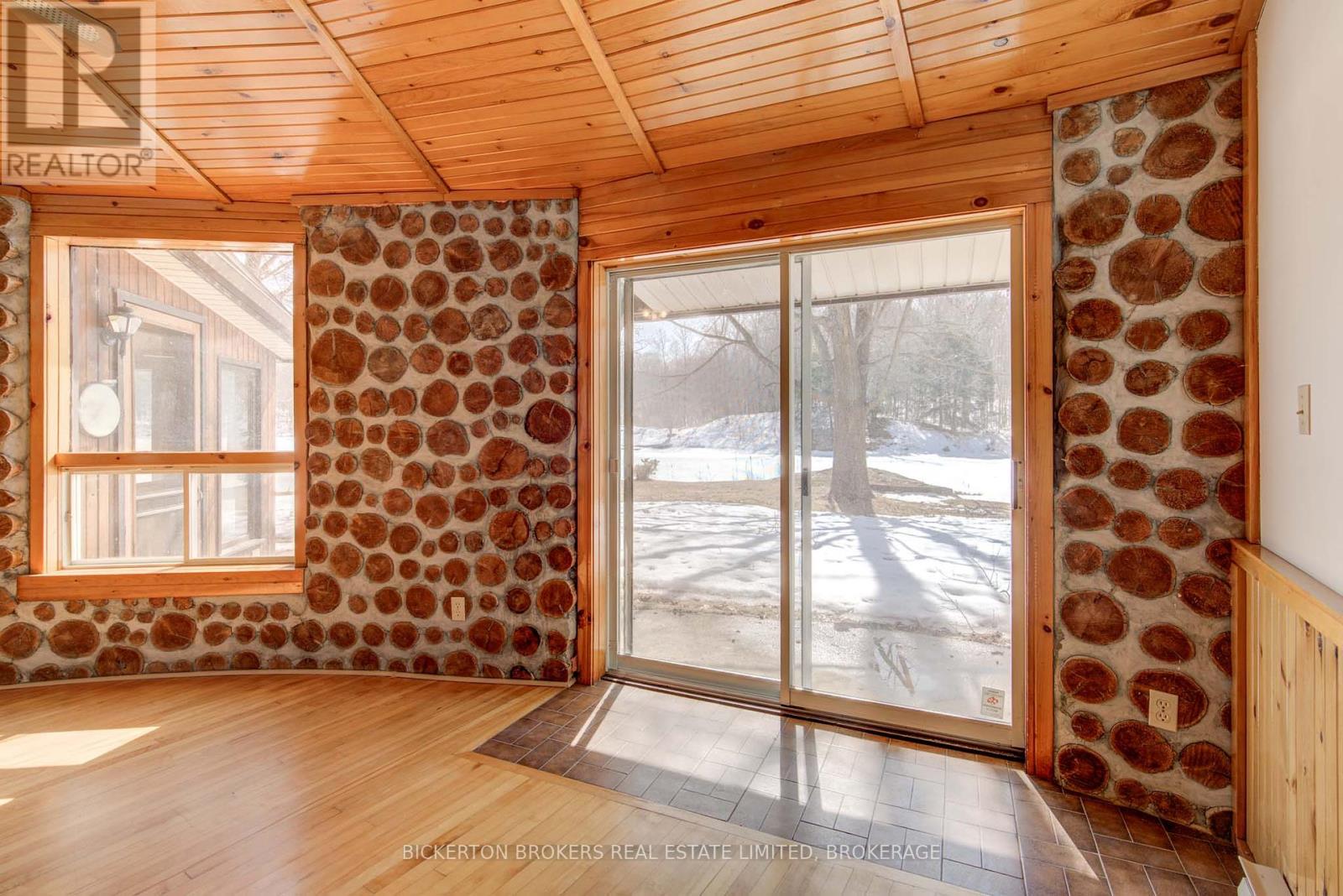 851 Rideauwood Lane, Leeds And The Thousand Islands, Ontario  K0E 1N0 - Photo 14 - X12225714