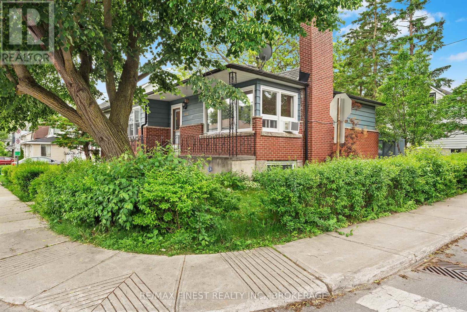 644 Victoria Street, Kingston, Ontario  K7K 4S4 - Photo 2 - X12227577