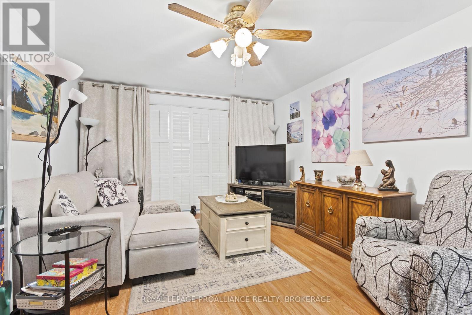 101 - 573 Armstrong Road, Kingston, Ontario  K7M 8J8 - Photo 4 - X12228807