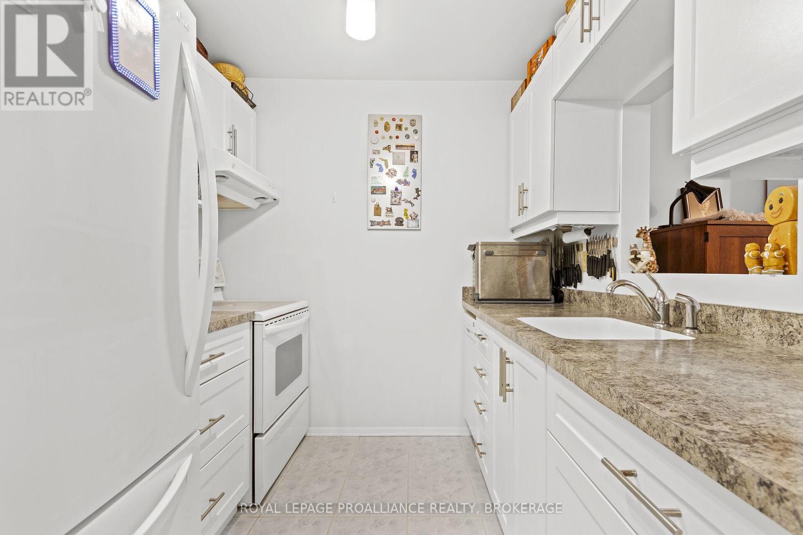 101 - 573 Armstrong Road, Kingston, Ontario  K7M 8J8 - Photo 6 - X12228807