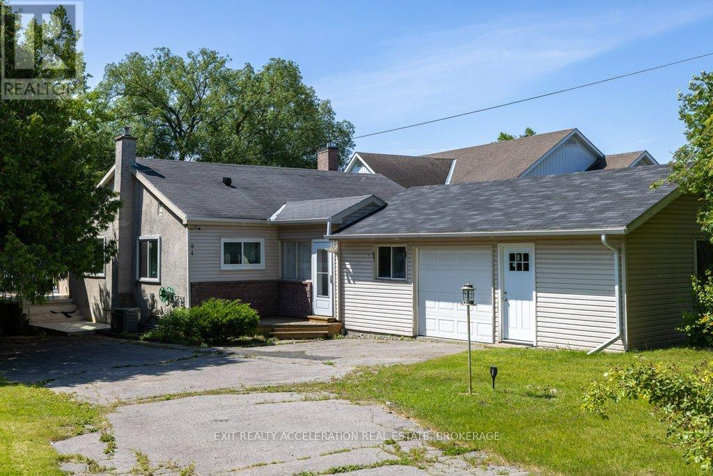 84 MAIN STREET, Deseronto, Ontario