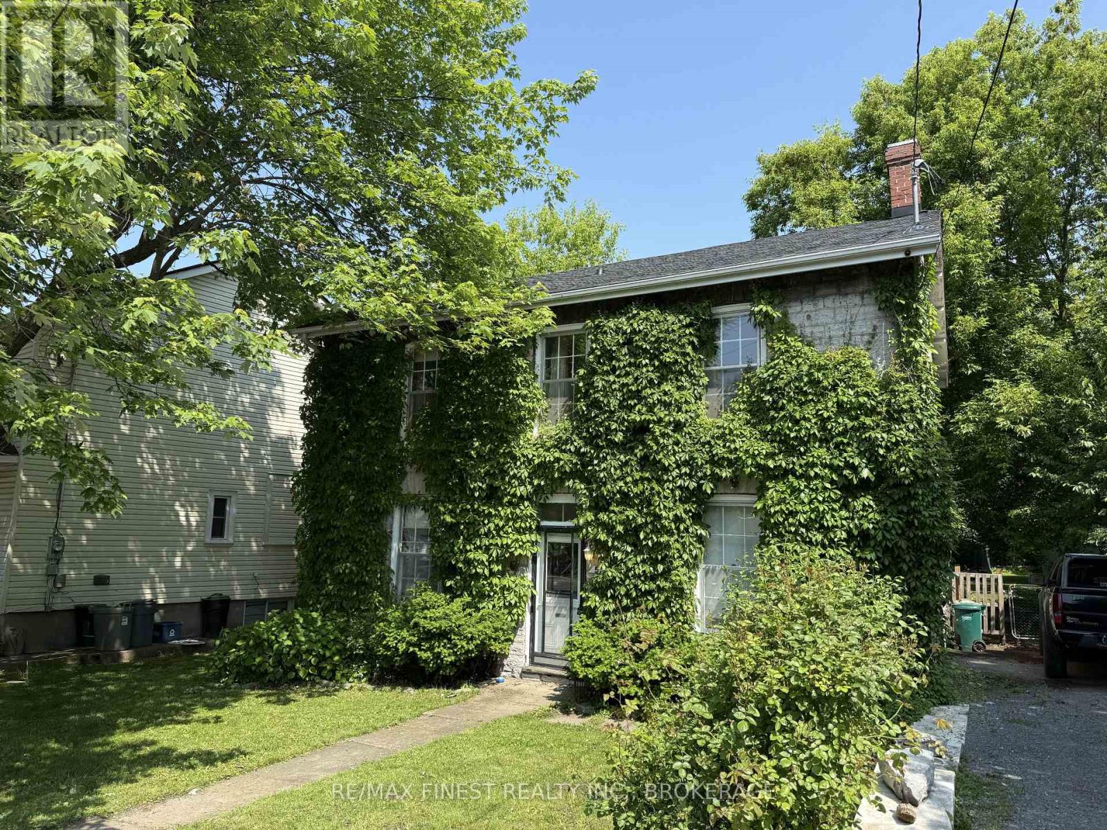 579 UNION STREET, Kingston, Ontario