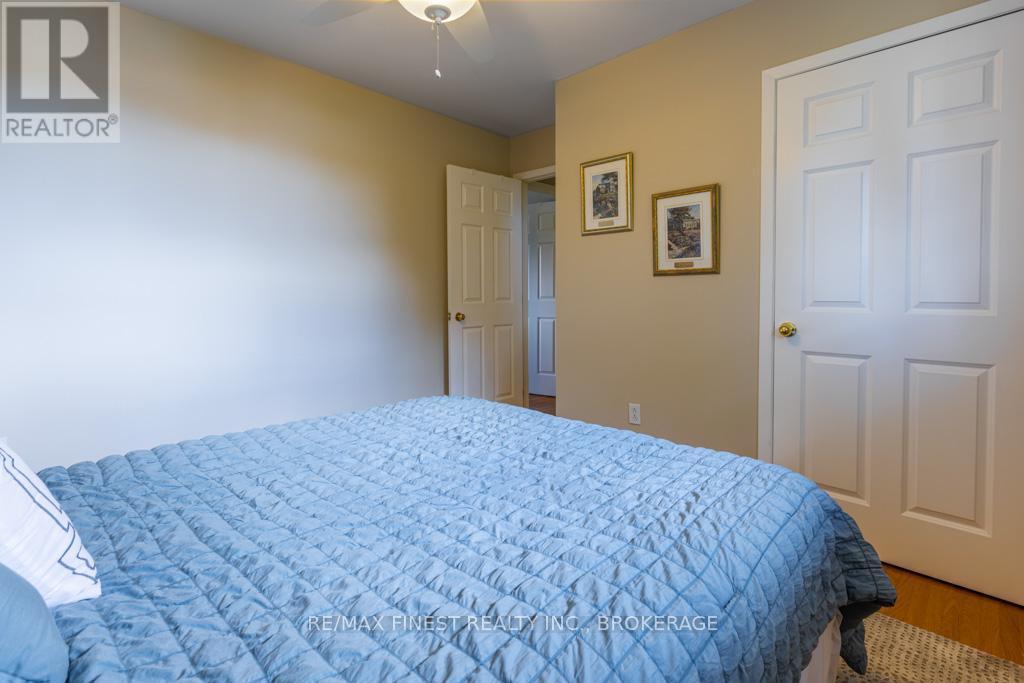 1043 Lincoln Drive, Kingston, Ontario  K7M 4Z3 - Photo 25 - X12236841