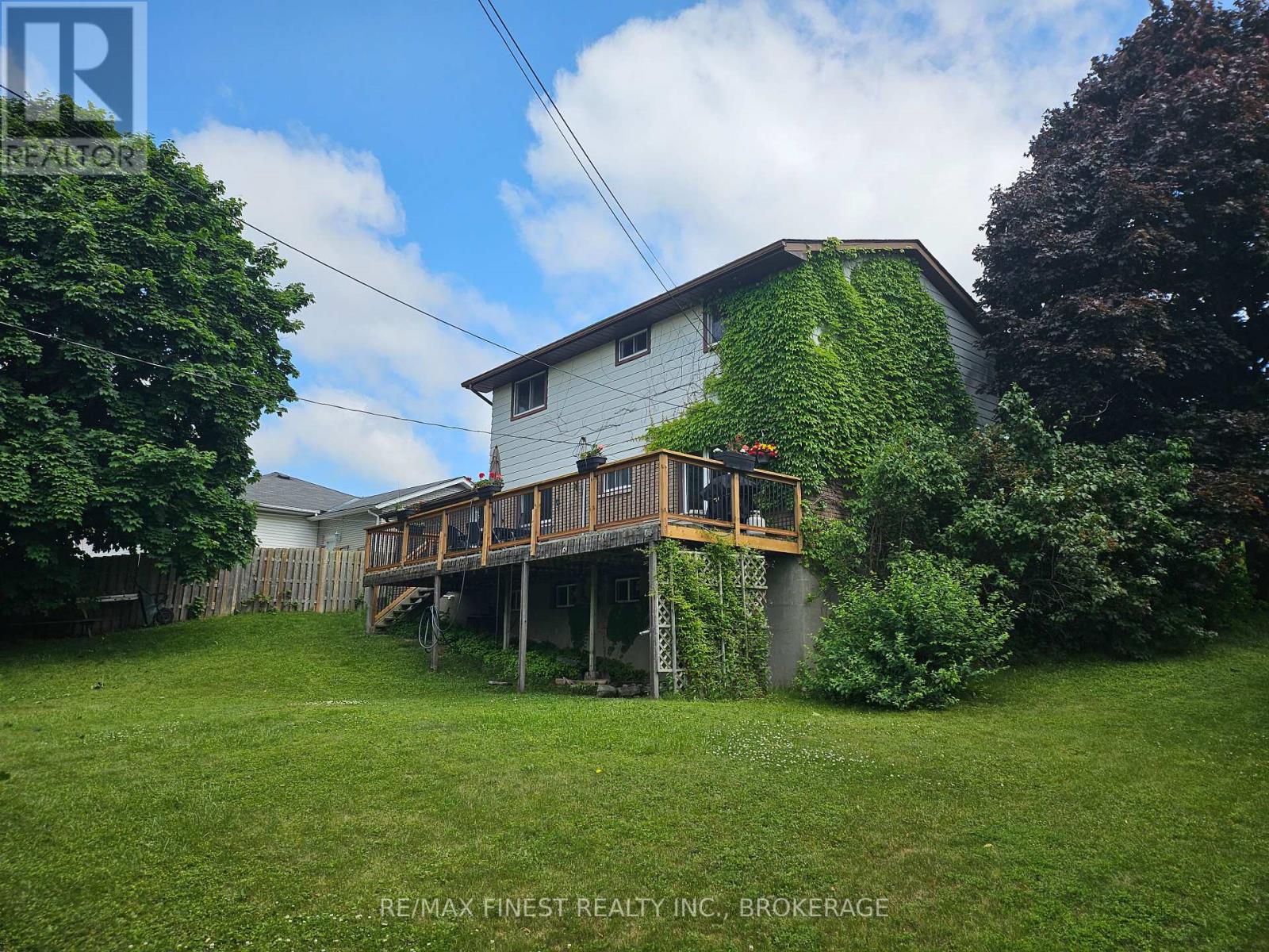 1043 Lincoln Drive, Kingston, Ontario  K7M 4Z3 - Photo 44 - X12236841