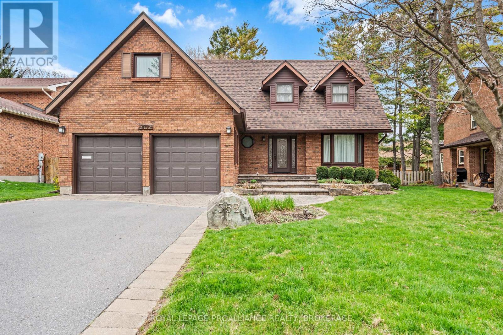 562 SYCAMORE STREET, Kingston, Ontario