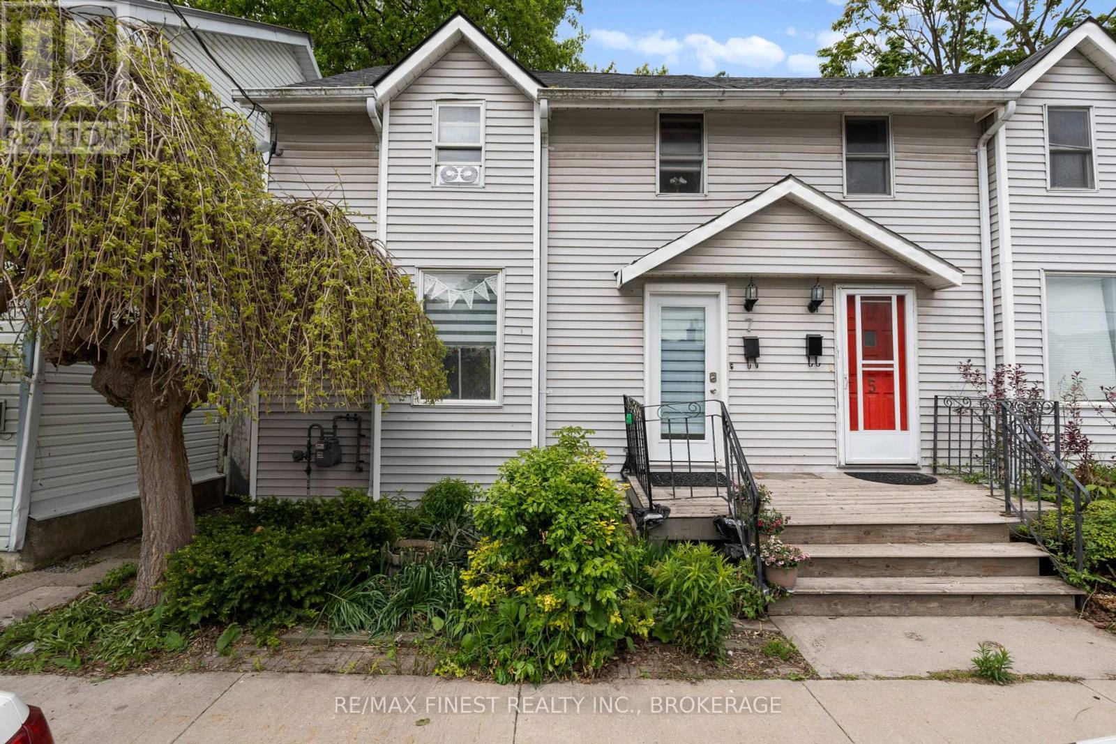 7 MARKLAND STREET, Kingston, Ontario