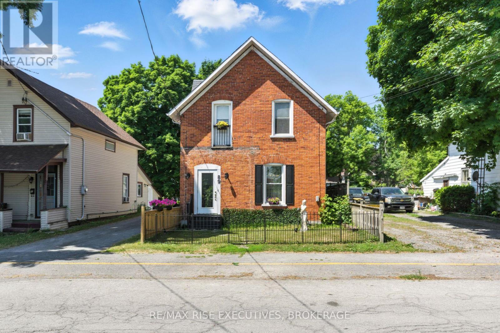 89 MILL STREET, Deseronto, Ontario